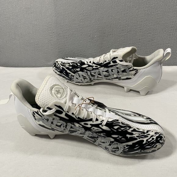 Athletic_Shoes